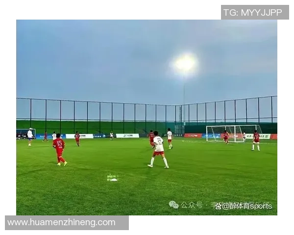 矮个子足球球星逆袭绿茵场谱写传奇故事震撼全球球迷心灵